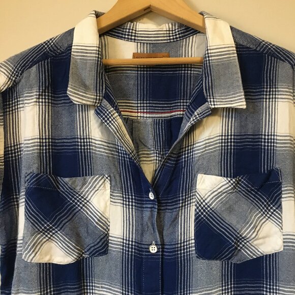 JACHS Girlfriend Blue & White Plaid Rolled Cuff Button Down Rayon Shirt - Picture 3 of 15